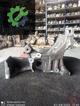 Ford Escort Motor Braketi çıkma parça