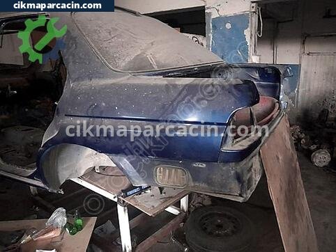 Ford Escort Arka Çamurluk çıkma parça