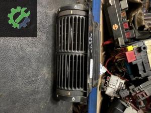 Ford Escort Orta Üfleme Izgarası Çıkma Orijinal hatasız