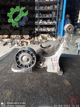 Ford Escort Şarj Dinamosu 948T çıkma parça
