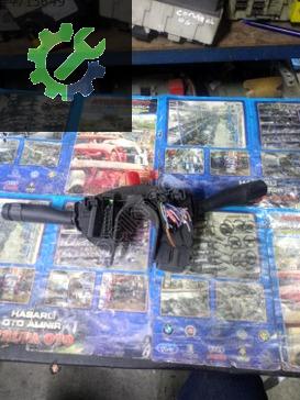 Ford Escort Sinyal Kolu çıkma parça