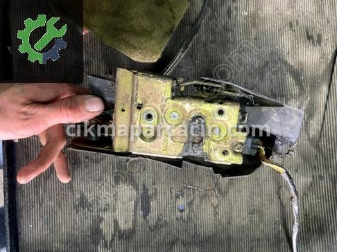 Ford Escort Kapı Kilidi çıkma parça