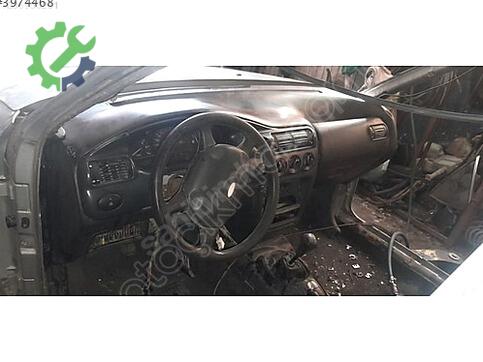 Ford Escort Torpido çıkma parça