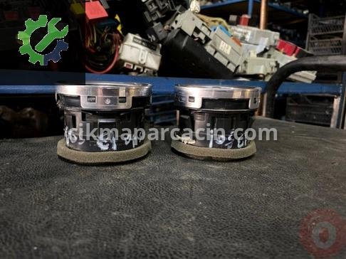 Ford Fiesta Havalandırma Izgaraları çıkma parça