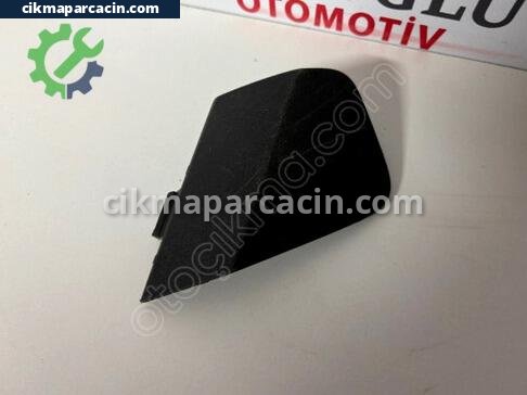 Ford Fiesta Çeki Demir Kapağı çıkma parça