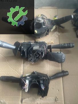 Ford Fiesta Sinyal Kolu çıkma parça