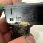 Ford Fiesta Orijinal Çıkma Cam Düğmesi CN1514529