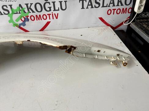 Ford Focus Çamurluk çıkma parça