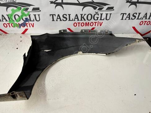 Ford Focus Çamurluk çıkma parça