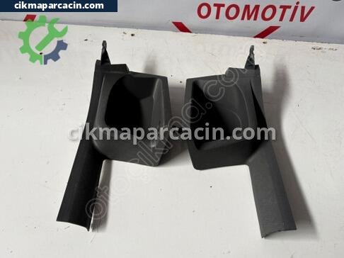 Ford Focus Marşpiyel çıkma parça