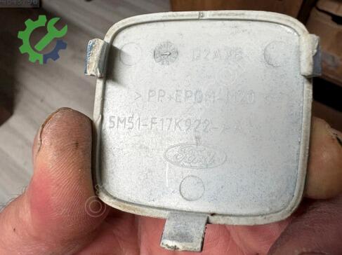 Ford Focus Çeki Demir Kapağı çıkma parça