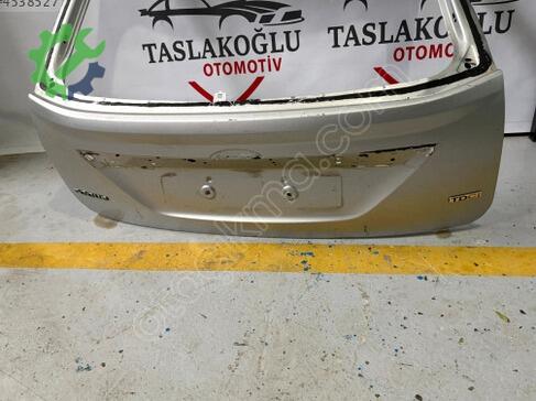 Ford Focus Bagaj Kapağı çıkma parça