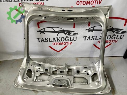 Ford Focus Bagaj Kapağı çıkma parça