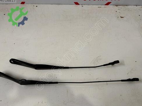 Ford Focus Silecek Kolu çıkma parça