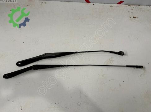 Ford Focus Silecek Kolu çıkma parça