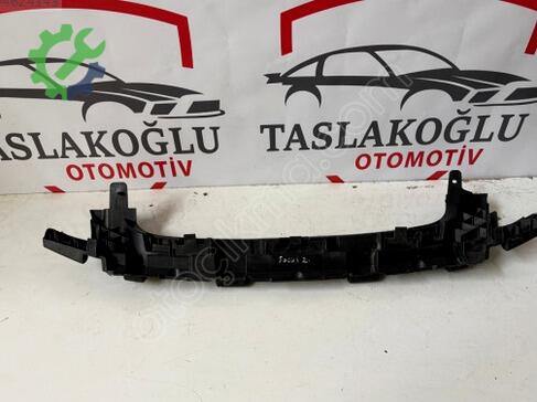 Ford Focus Ön Tampon 8M5117E778 çıkma parça