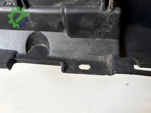Ford Focus Ön Tampon 8M5117E778 çıkma parça