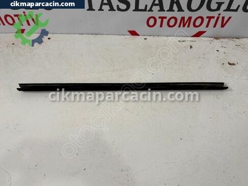 Ford Focus Sağ Arka Kapı çıkma parça