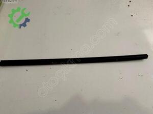 Ford Focus 2005-2011 Çıkma Sağ Ön İç Cam Sıyırıcı