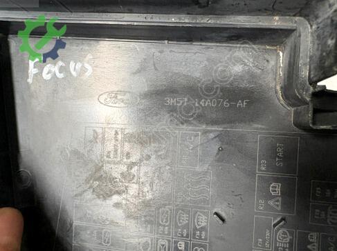 Ford Focus Bakalitler 3MST14A076 çıkma parça