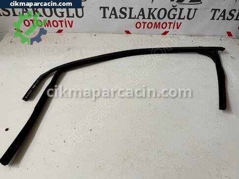 Ford Focus Sol Ön Kapı çıkma parça