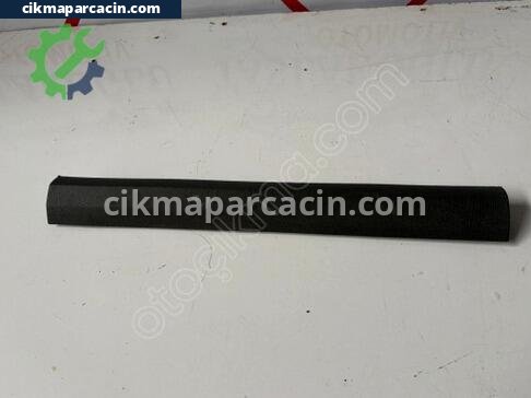 Ford Focus Marşpiyel çıkma parça