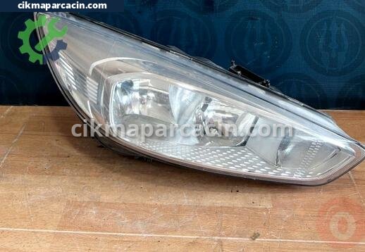 Ford Focus Sağ Ön Far çıkma parça