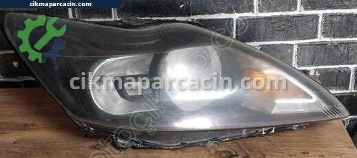 Ford Focus Sağ Ön Far çıkma parça