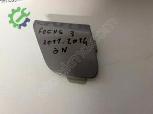 Ford Focus Çeki Demir Kapağı Çıkma
