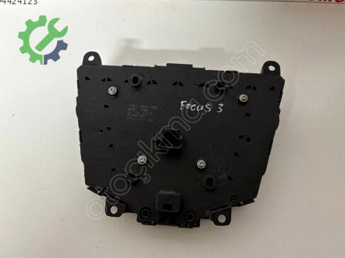Ford Focus Teyp çıkma parça