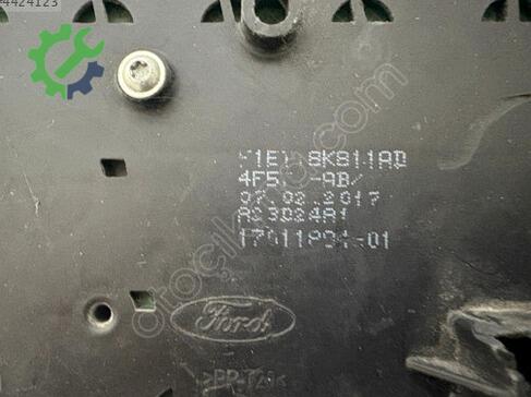 Ford Focus Teyp çıkma parça