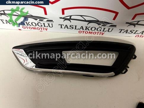 Ford Focus Sis Farı Çerçevesi çıkma parça