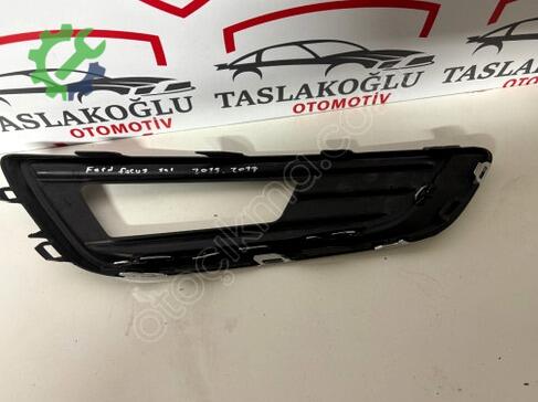 Ford Focus Sis Farı Çerçevesi F1EB15A299B çıkma parça