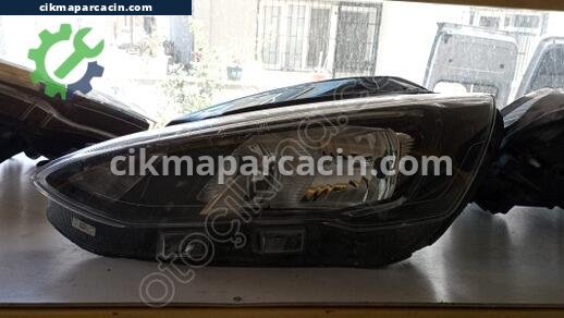 Ford Focus Far çıkma parça