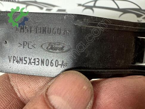 Ford Focus Far Braketi 13N060A çıkma parça