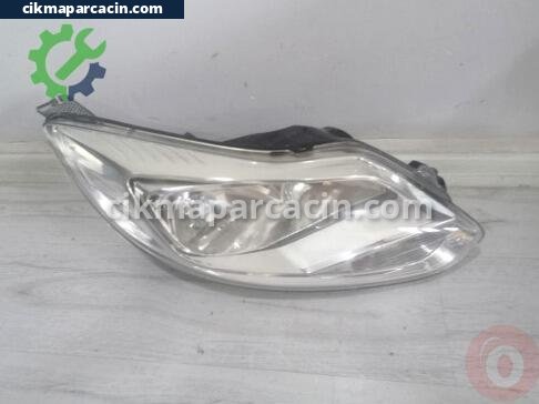 Ford Focus Sağ Ön Far çıkma parça