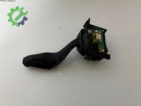 Ford Focus Sinyal Kolu F1FT3335 çıkma parça