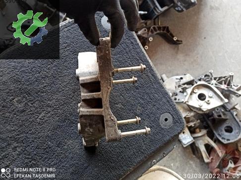 Ford Focus Direksiyon Pompası 97BB3K738AF çıkma parça