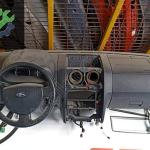 FORD FUSİON GÖĞÜSLÜK ÇIKMA