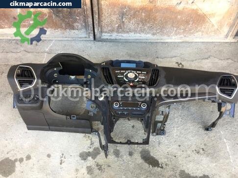 Ford Kuga Torpido çıkma parça