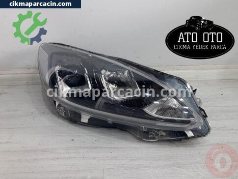 Ford Kuga Far çıkma parça