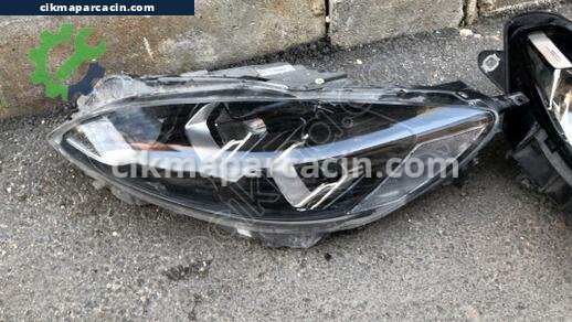 Ford Kuga Far çıkma parça