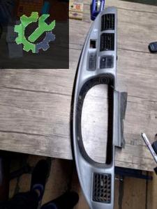 Ford Ranger 98 06 model gösterge saati çerçevesi