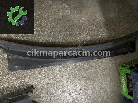 Ford Ranger Cam Önü Izgarası çıkma parça