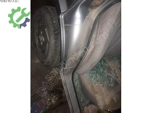 Ford Taunus Arka Çamurluk çıkma parça