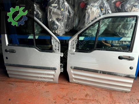 Ford Tourneo Connect Sağ Ön Kapı çıkma parça