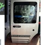FORD TOURNEO CONNECT ÇIKMA SOL SÜRGÜLÜ KAPI DOLU
