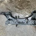Ford Tourneo Courier için Motor Travers Parçası