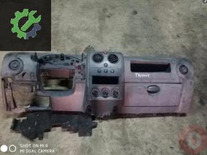 Ford Transit dolu torpido