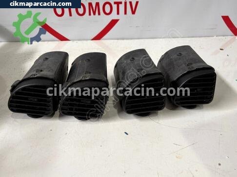 Ford Transit Kalorifer Izgarası çıkma parça